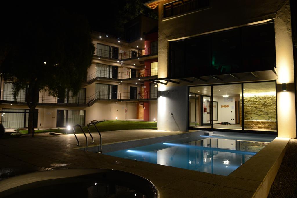 El Oasis Apart Hotel San Martin de los Andes Exterior photo